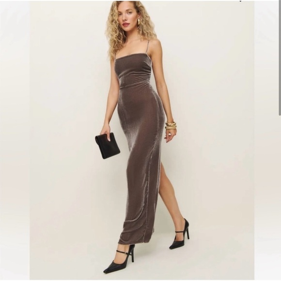 Reformation Dresses & Skirts - NWT Anthropologie Reformation Frankie Velvet Dress